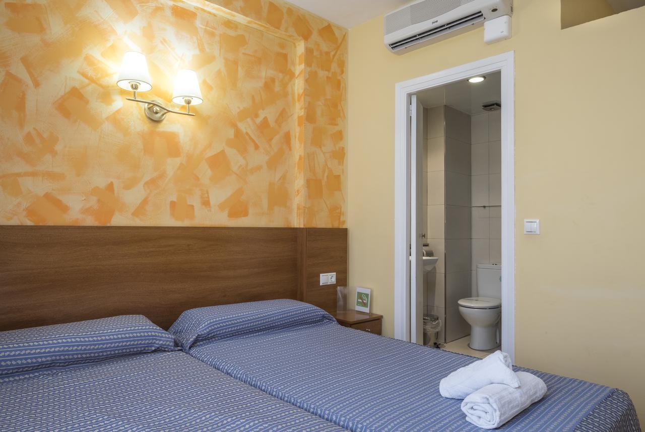 Hotel Bonaire L' Escala Luaran gambar